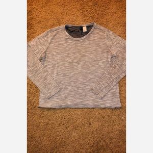 Comfy AND cute, light sweater perfect for fall